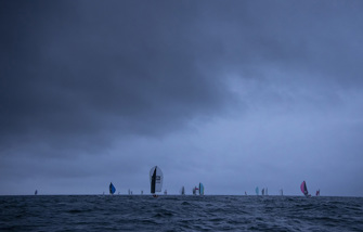 Fast starts to Cabbage Tree Island Race for LawConnect and Disko Trooper in gloomy conditions