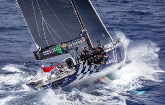 Big boats close in on final run for Rolex Sydney Hobart line honours